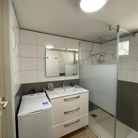 Holiday home Maison De Avec Piscine, Terrasse Et Coin Detente En Foret, Proche Plage! - Fr-1-323-486 *