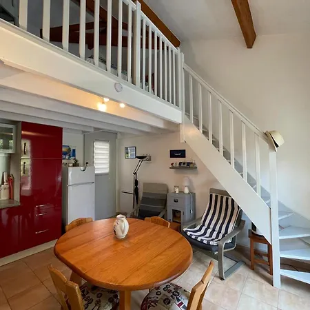 Maison De Avec Piscine, Terrasse Et Coin Detente En Foret, Proche Plage! - Fr-1-323-486 Feriehus